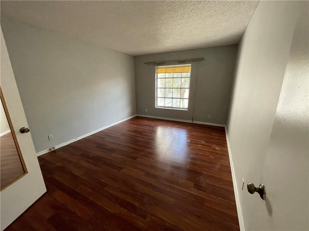 2180 Ne 67th Street - Photo 21