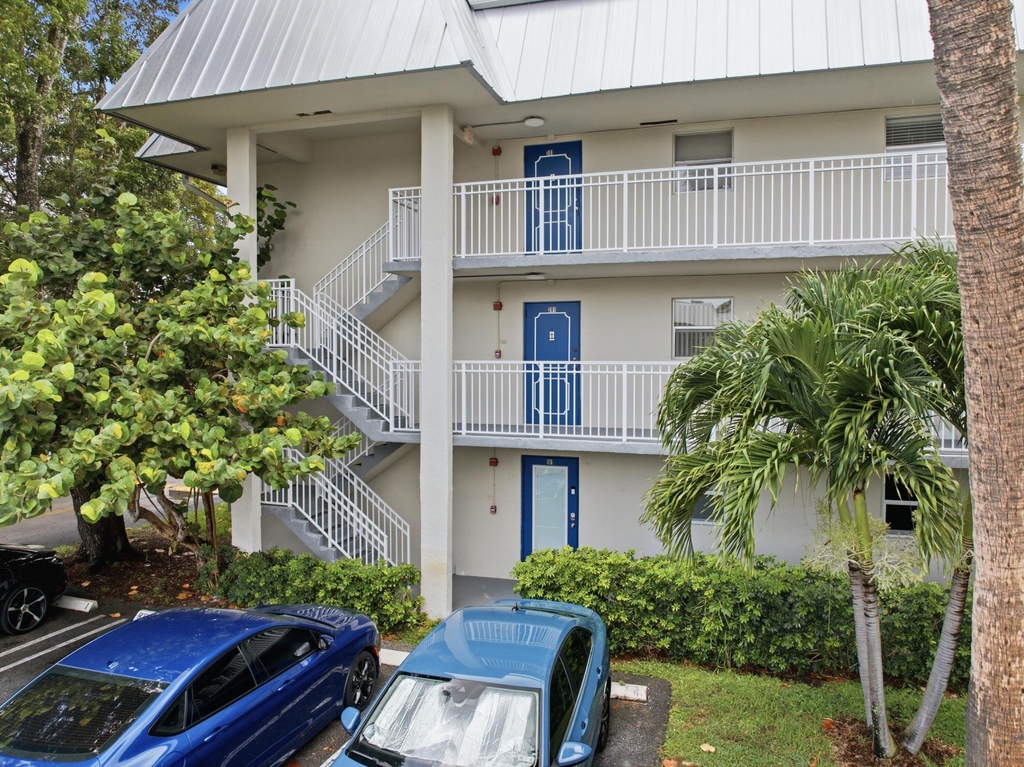 3000 Riverside Drive - Photo 12