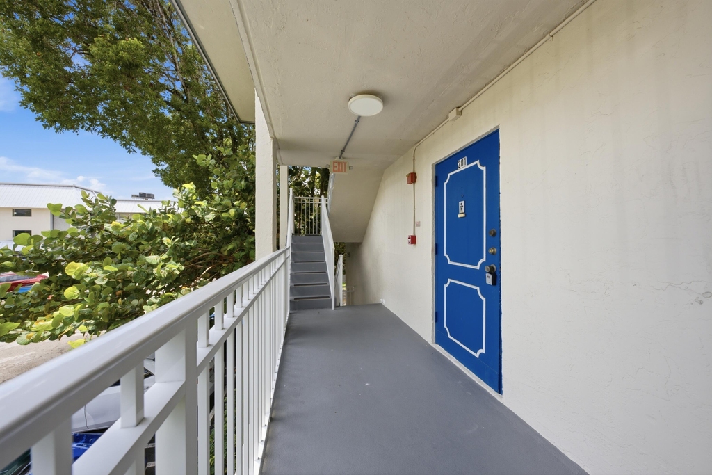 3000 Riverside Drive - Photo 13