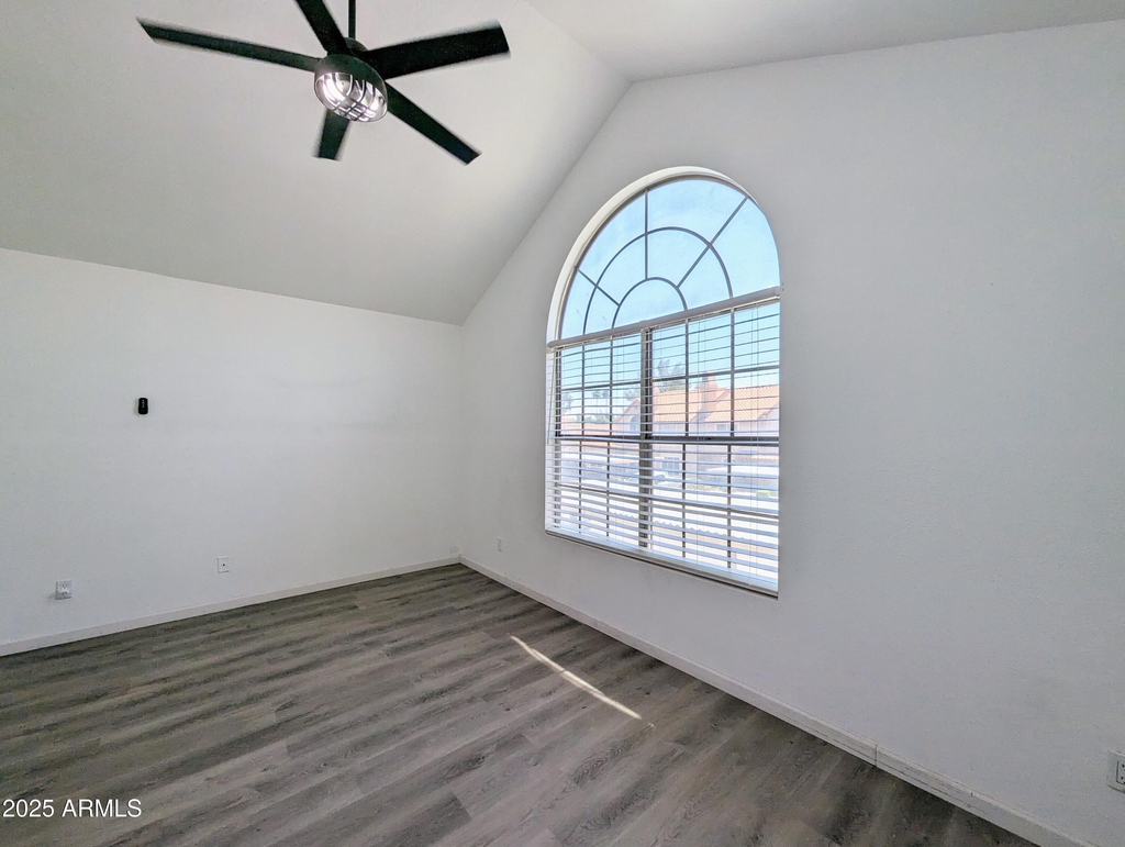4601 N 102nd Avenue - Photo 36