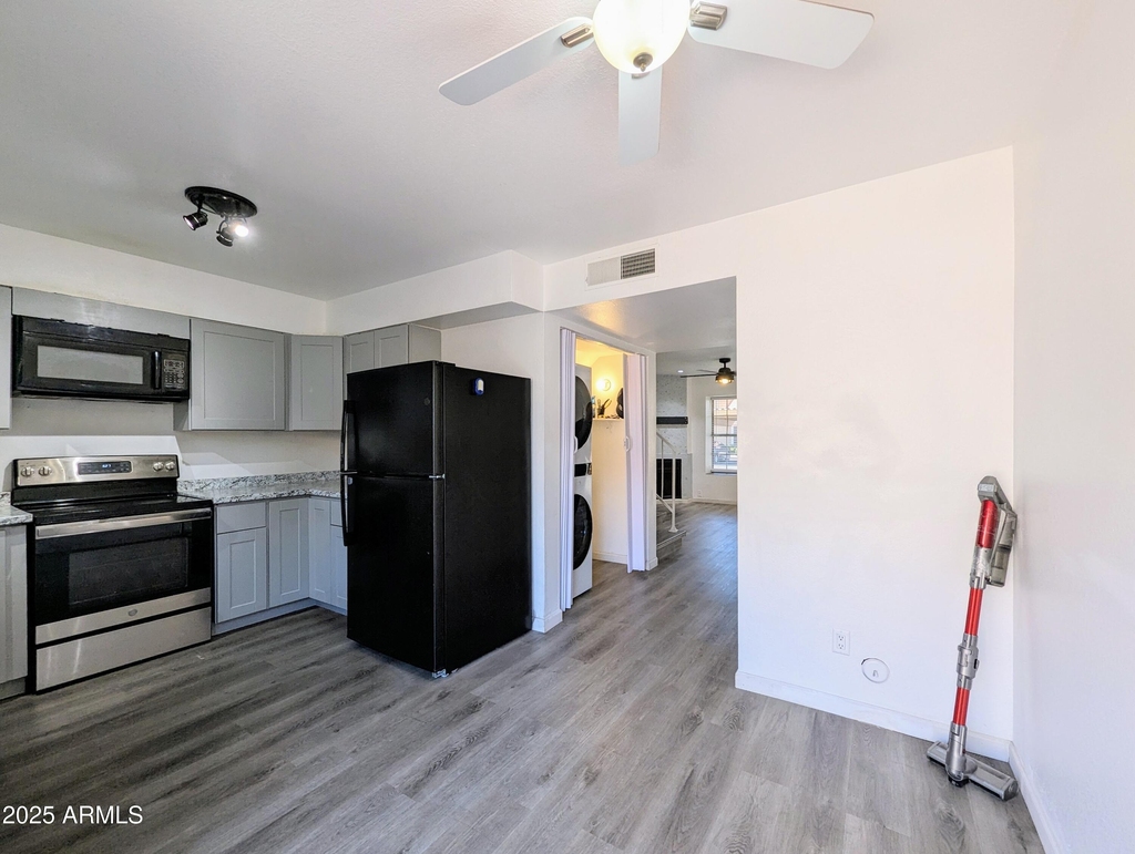 4601 N 102nd Avenue - Photo 19