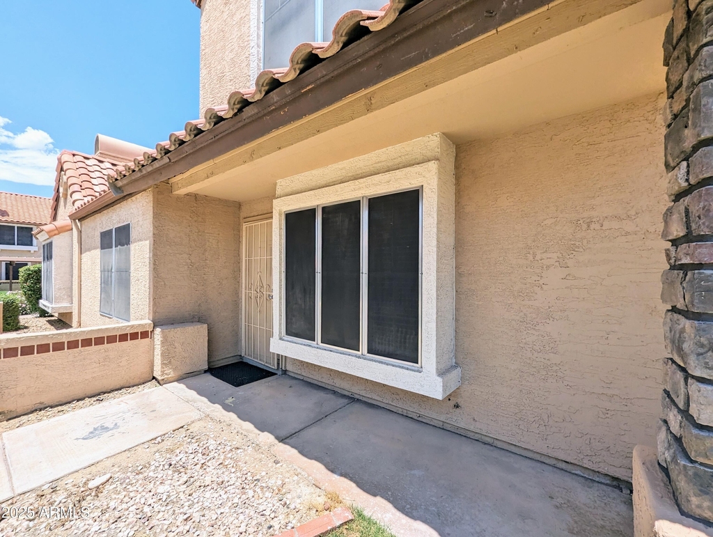 4601 N 102nd Avenue - Photo 4