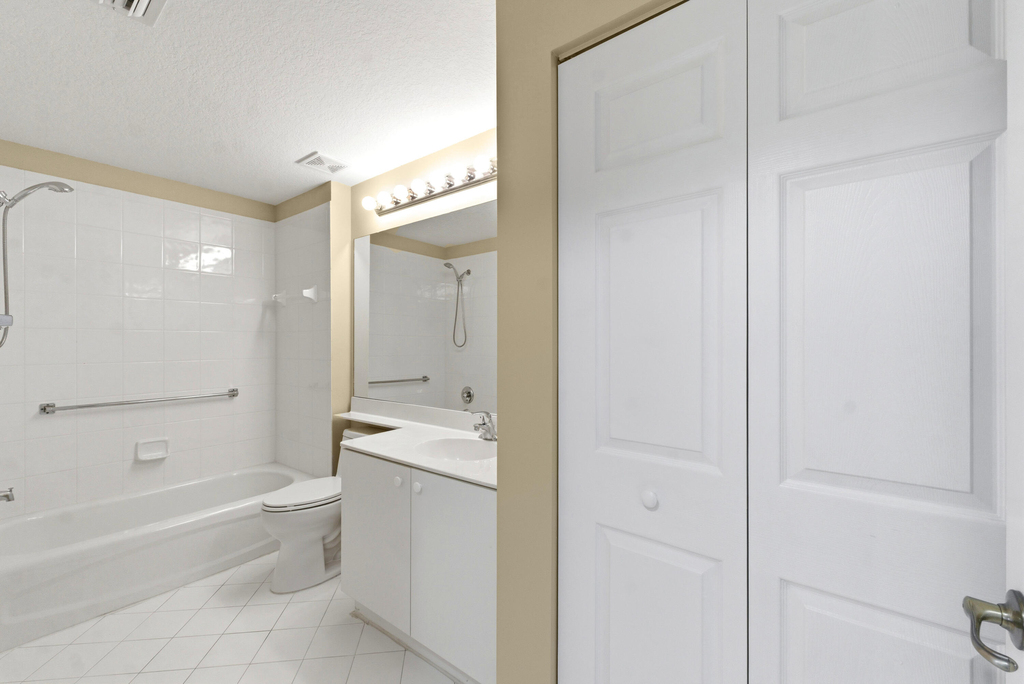 7765 Yardley Drive - Photo 18