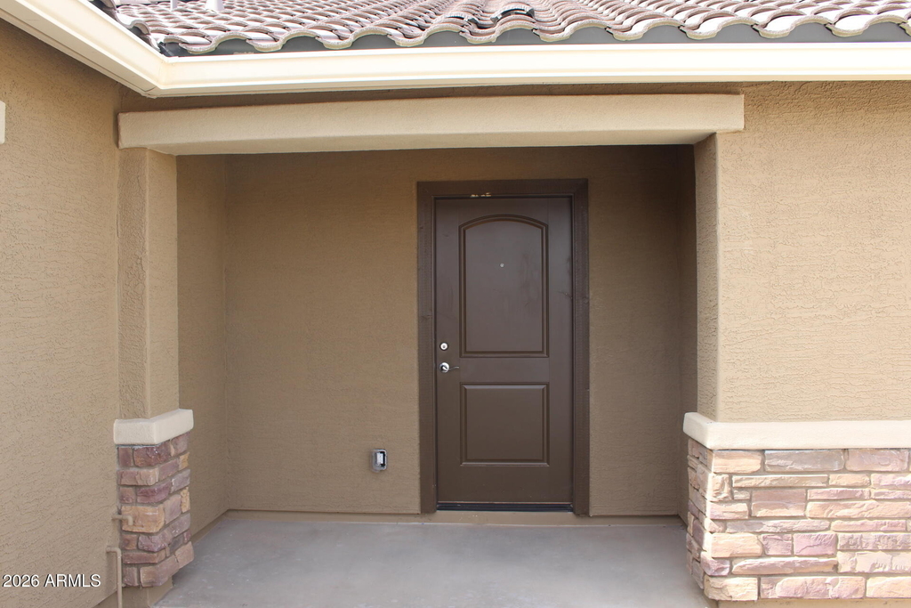 1552 E Inouye Drive - Photo 1