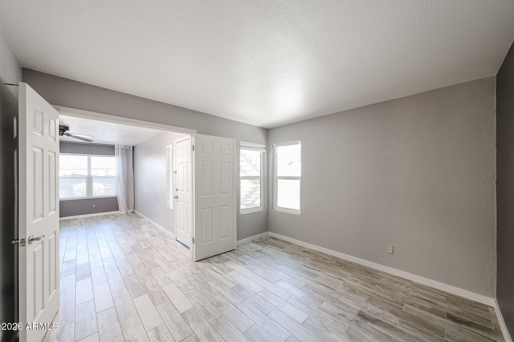 8787 E Mountain View Road - Photo 20
