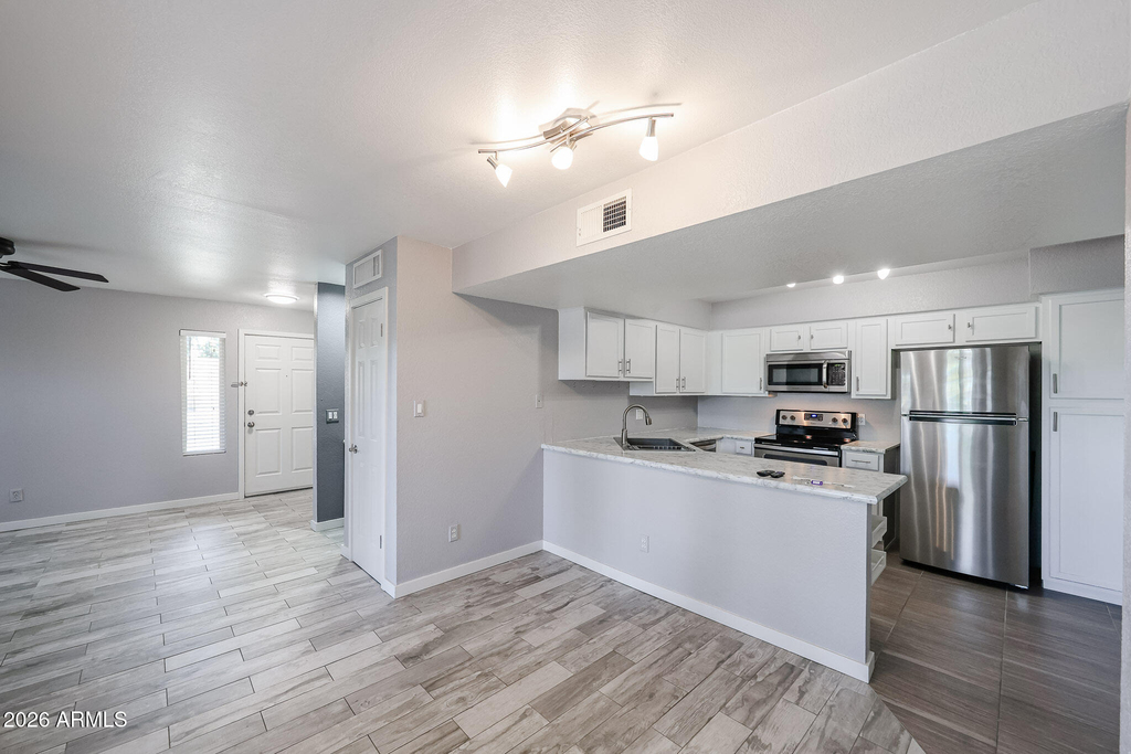 8787 E Mountain View Road - Photo 8
