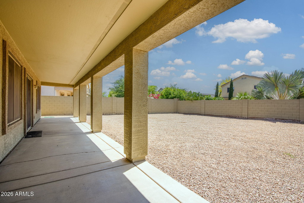 43395 W Wild Horse Trail - Photo 3