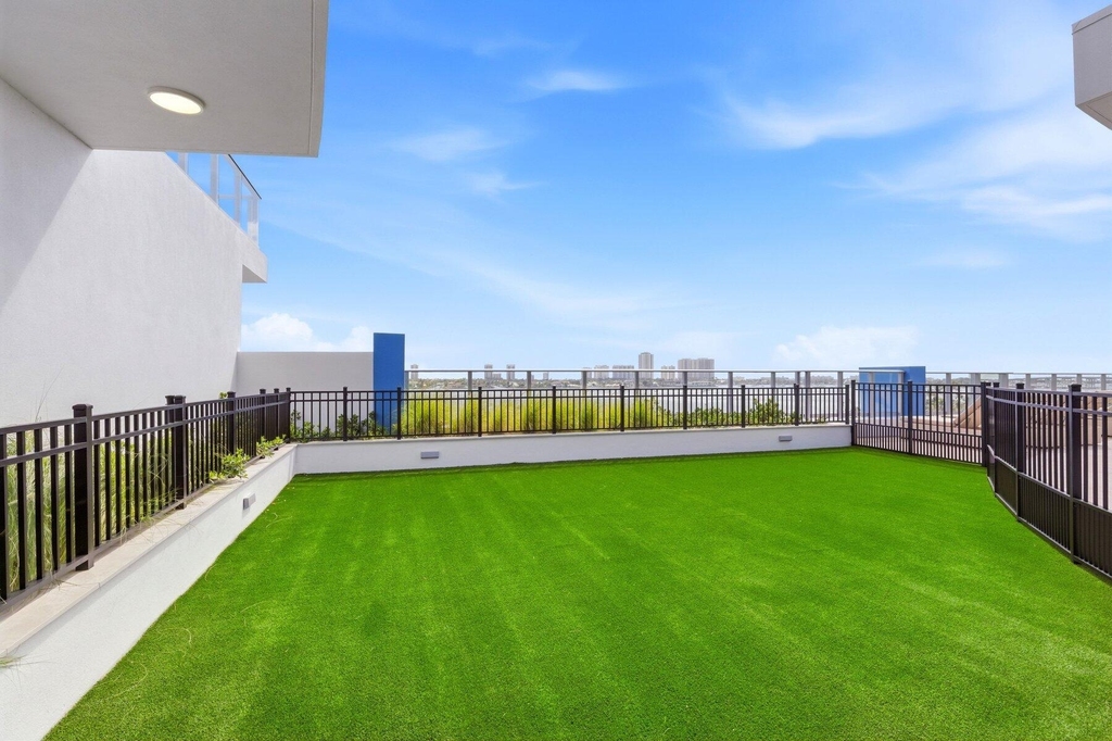 220 Lake Shore Drive - Photo 41