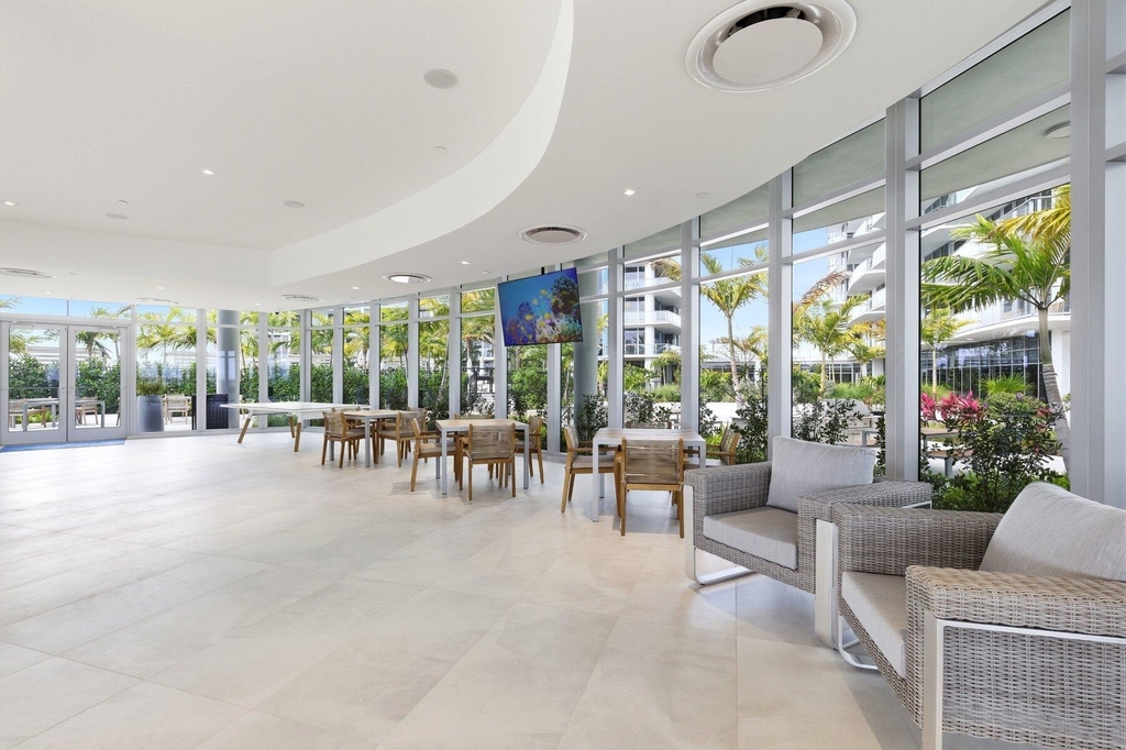 220 Lake Shore Drive - Photo 40