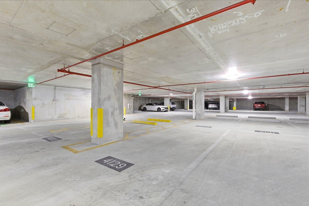 220 Lake Shore Drive - Photo 58