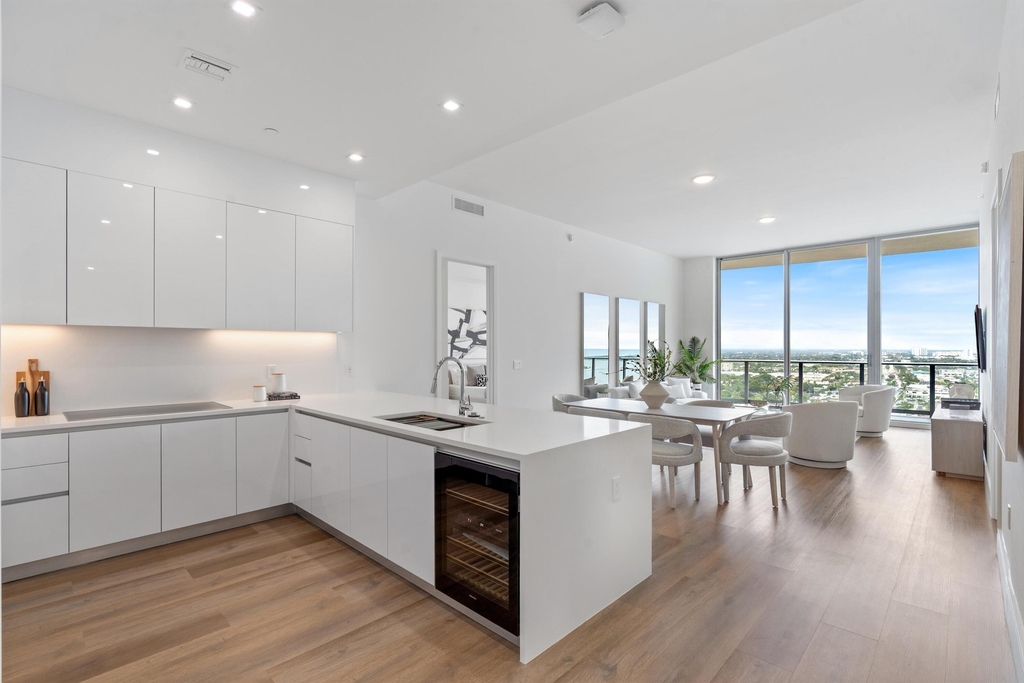 220 Lake Shore Drive - Photo 7