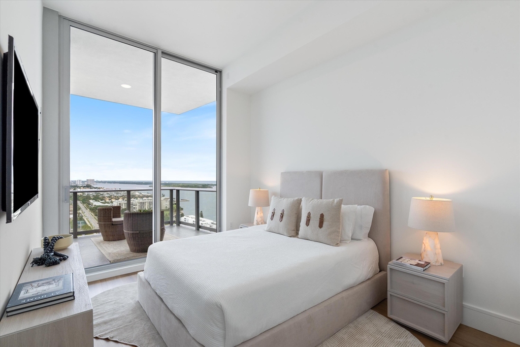 220 Lake Shore Drive - Photo 18