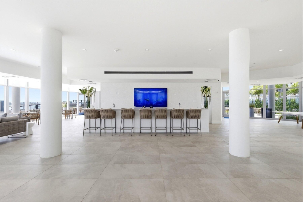 220 Lake Shore Drive - Photo 38