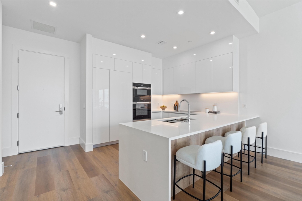 220 Lake Shore Drive - Photo 6