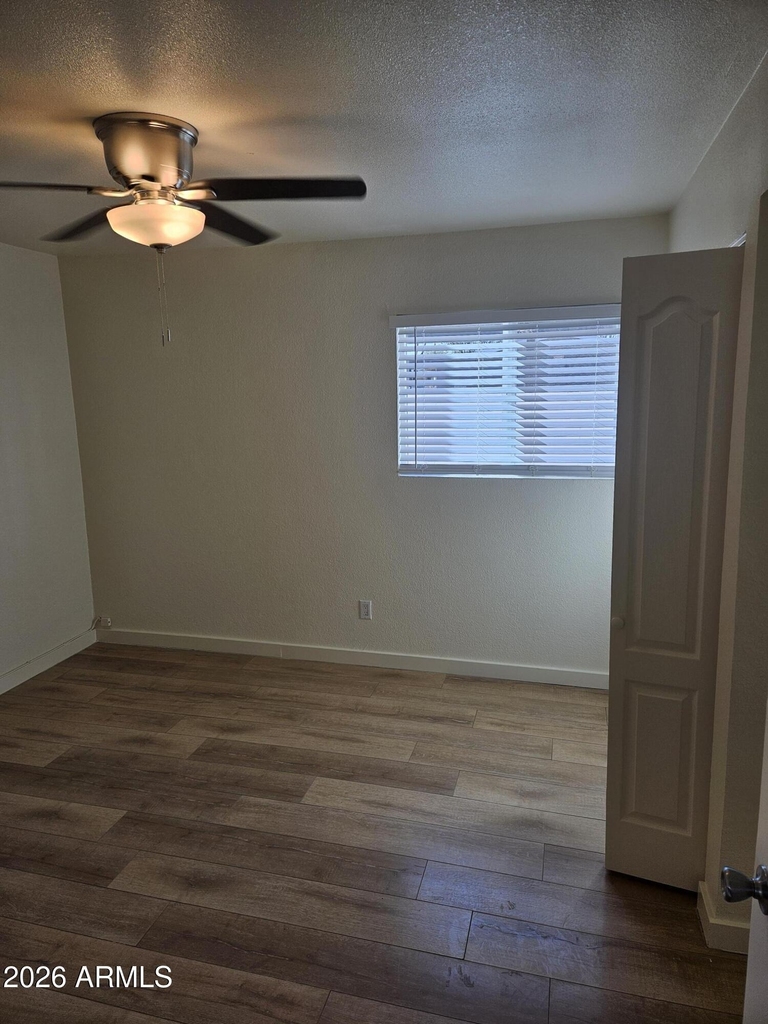 1330 E Highland Avenue - Photo 7