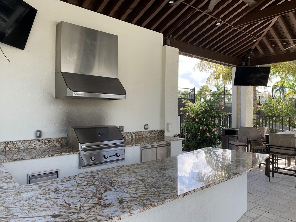 6930 Nw 27th Avenue - Photo 27