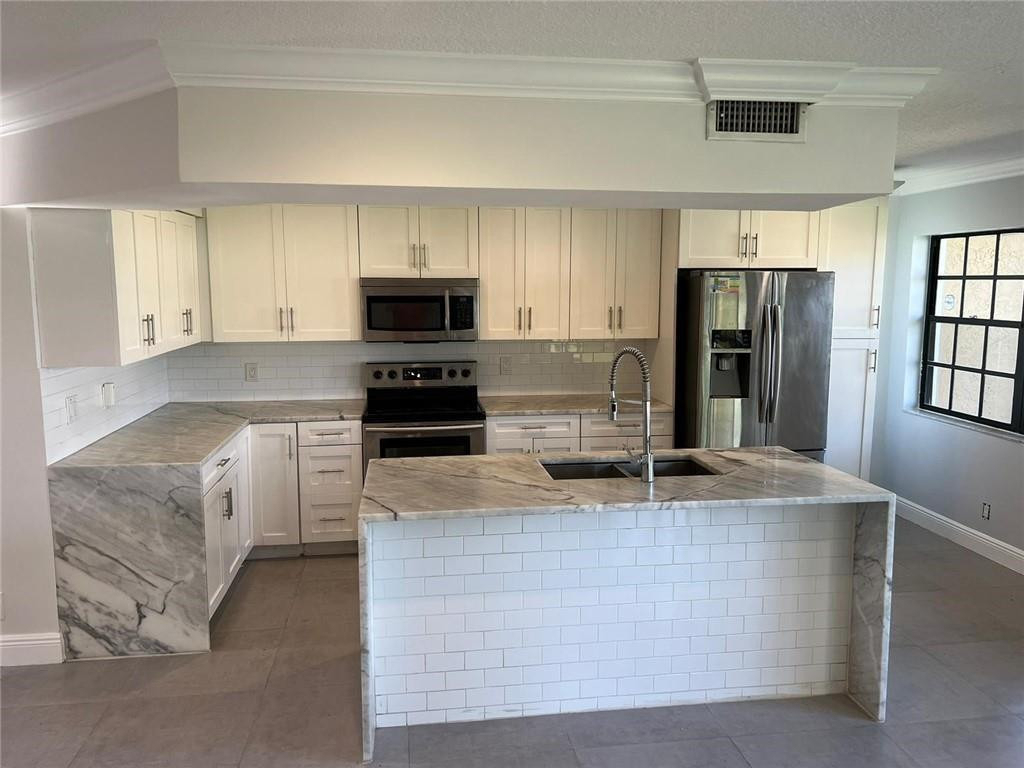 9015 W Sunrise Boulevard - Photo 0