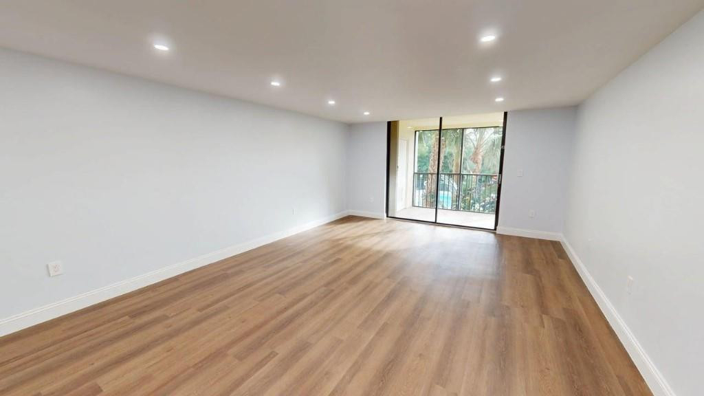 1555 S Federal Highway - Photo 11