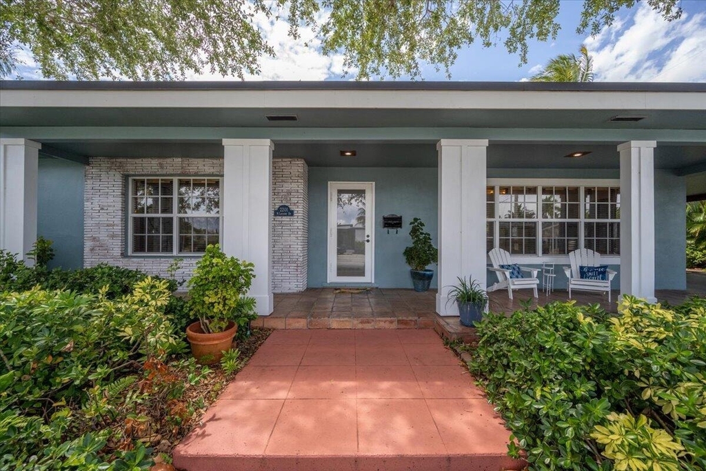 2201 N Lakeside Drive - Photo 1