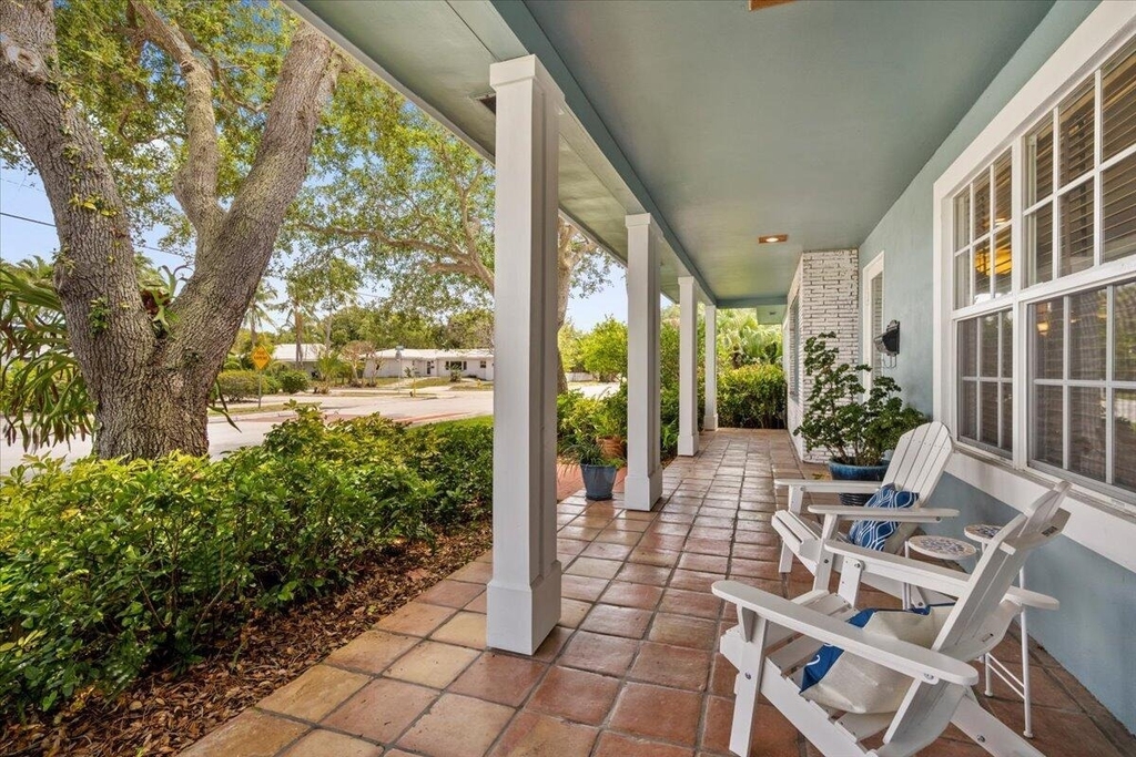 2201 N Lakeside Drive - Photo 17