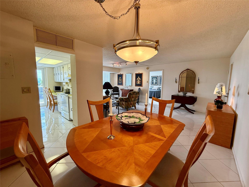 2841 N Ocean Boulevard - Photo 3