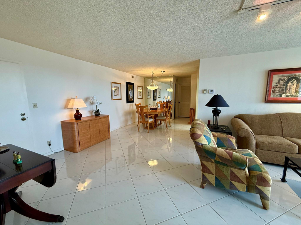 2841 N Ocean Boulevard - Photo 8