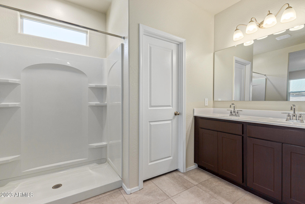 18646 W Buckskin Trail - Photo 18