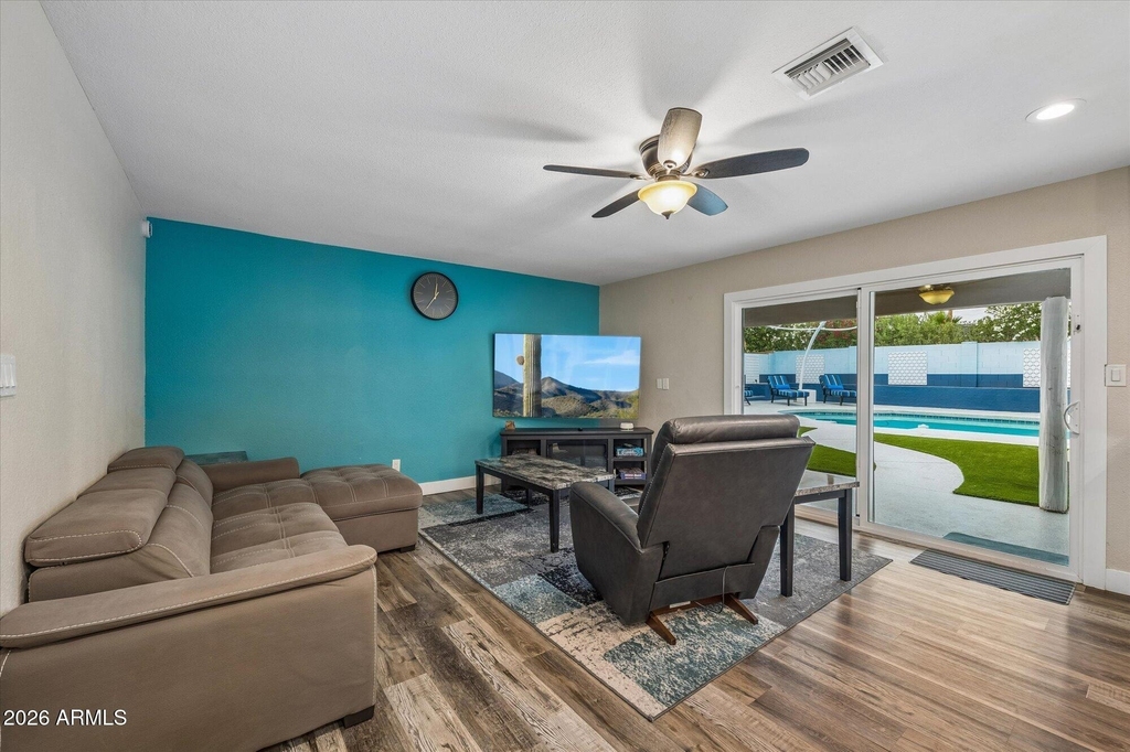 14423 N 51st Street - Photo 6