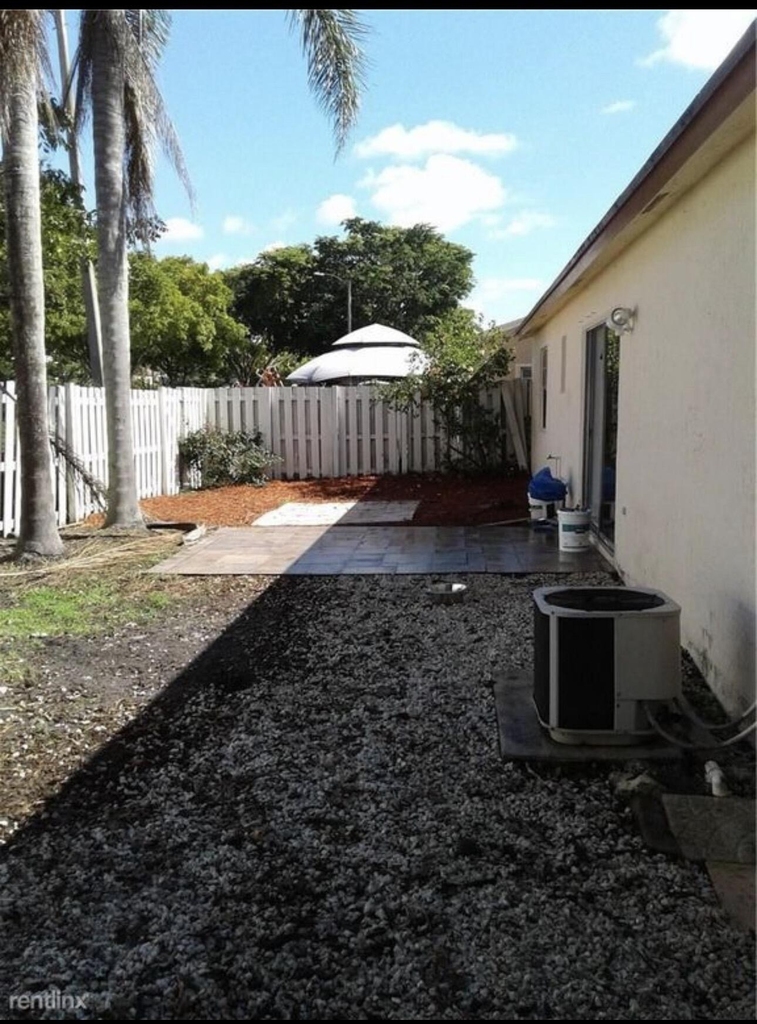 14025 Langley Place - Photo 5