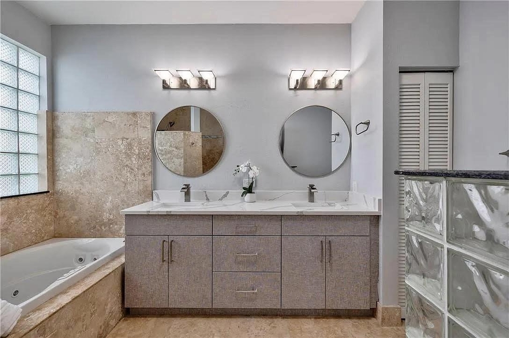 5989 Nw 74th Street - Photo 11