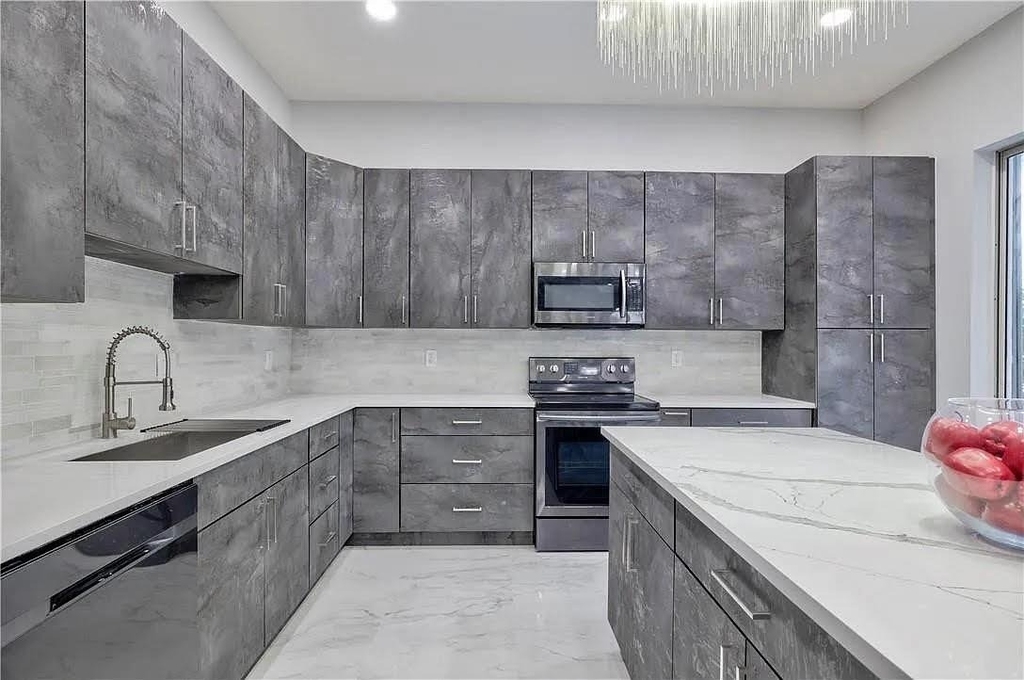 5989 Nw 74th Street - Photo 21