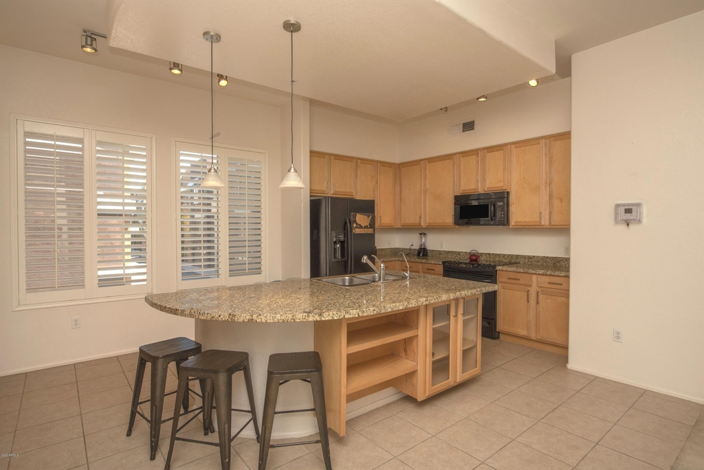 6745 N 93rd Avenue - Photo 5