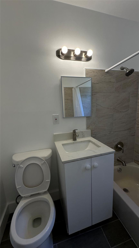 591 Nw 187th Street - Photo 3