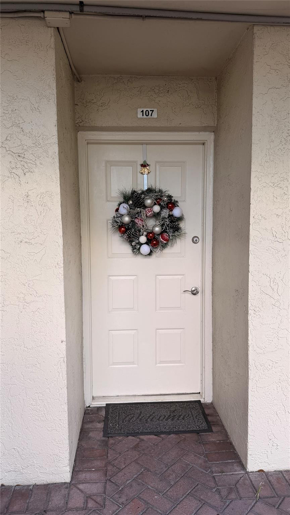 110 Lake Emerald Drive - Photo 1