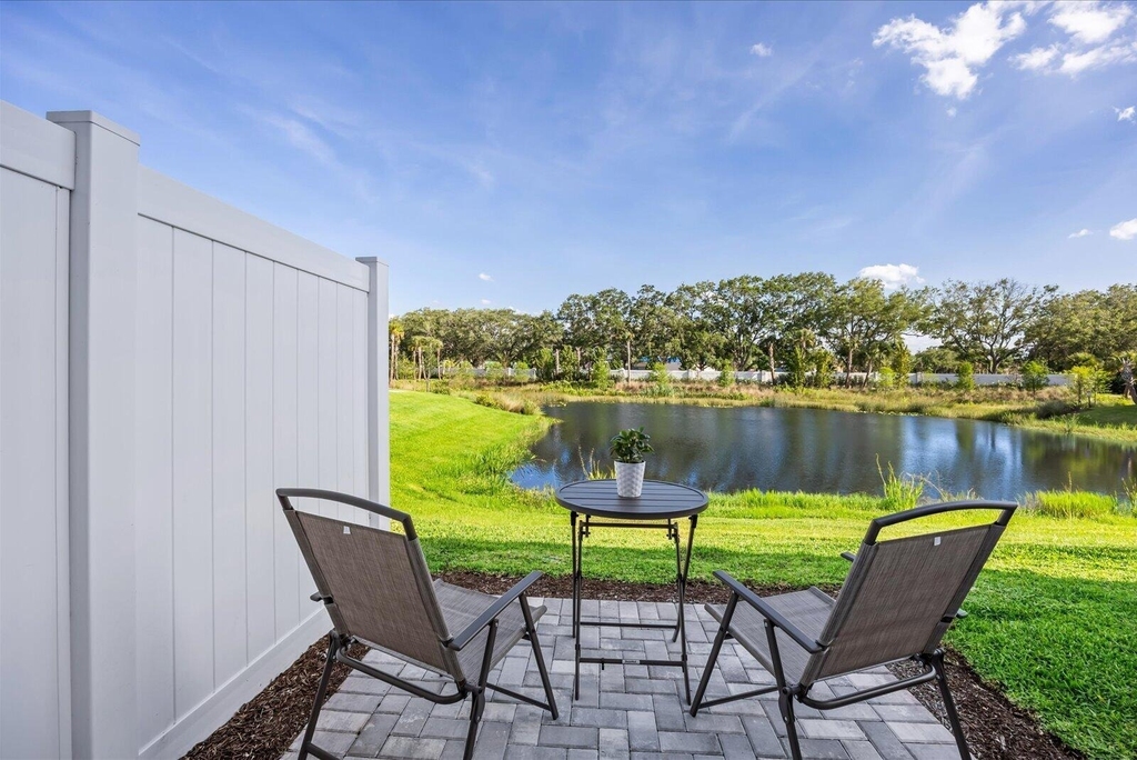 276 Sw Sally Way - Photo 30