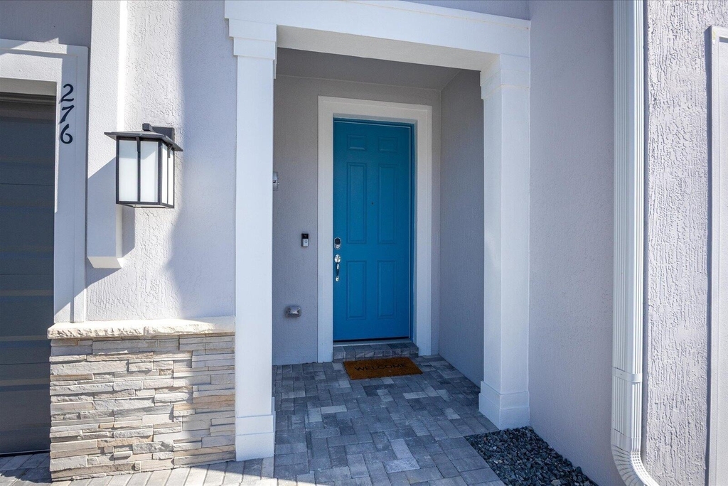 276 Sw Sally Way - Photo 3