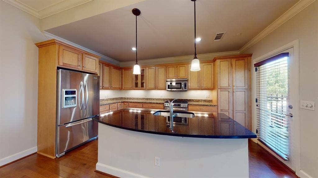 205 N Geary Avenue - Photo 14