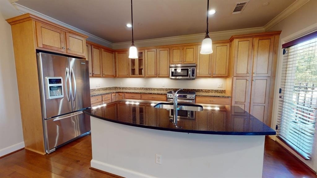 205 N Geary Avenue - Photo 11