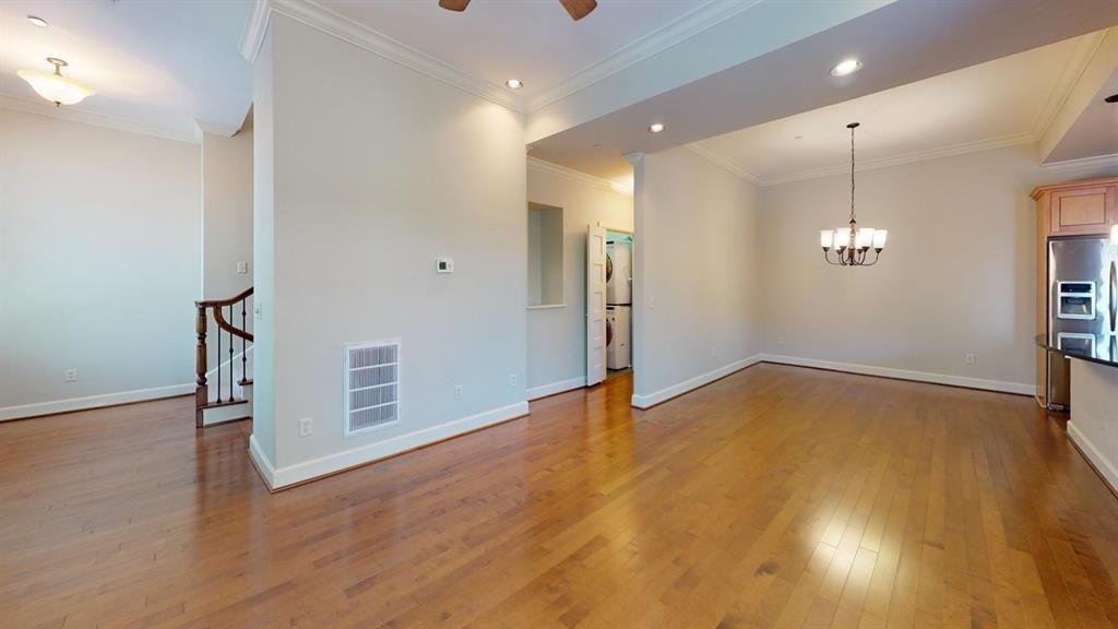 205 N Geary Avenue - Photo 12