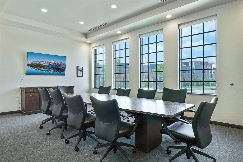 205 N Geary Avenue - Photo 27