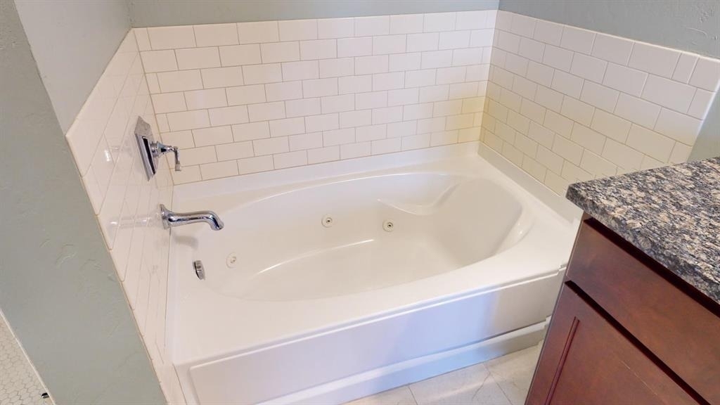205 N Geary Avenue - Photo 21