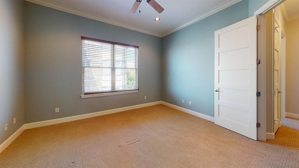 205 N Geary Avenue - Photo 17