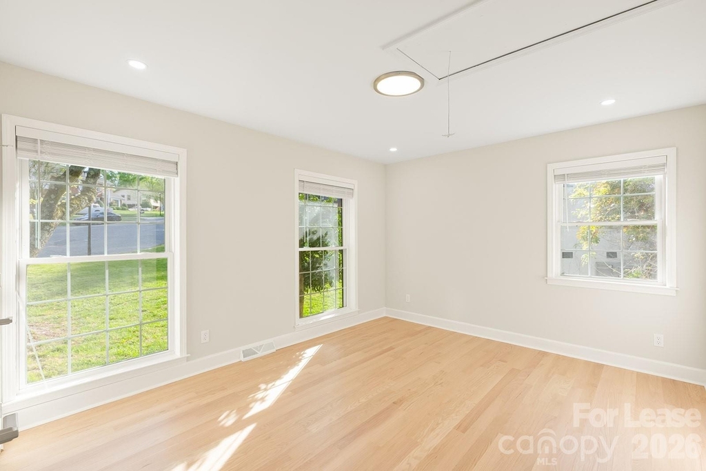 100 Chadmore Drive - Photo 9