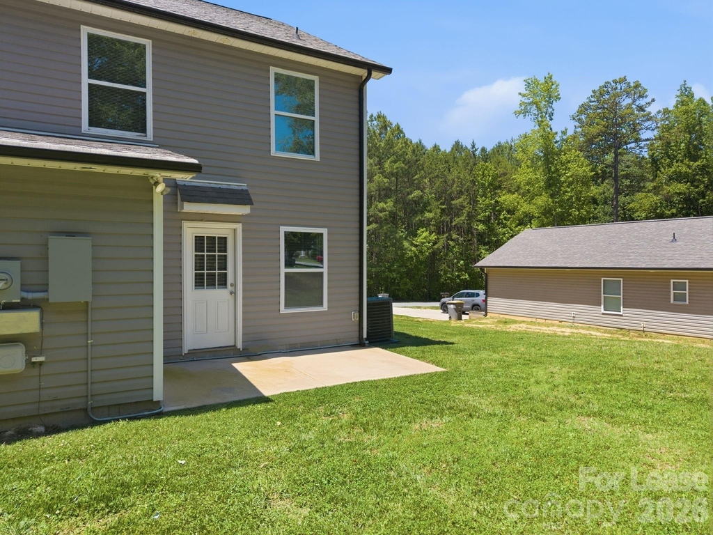 1361 Ontario Drive - Photo 31