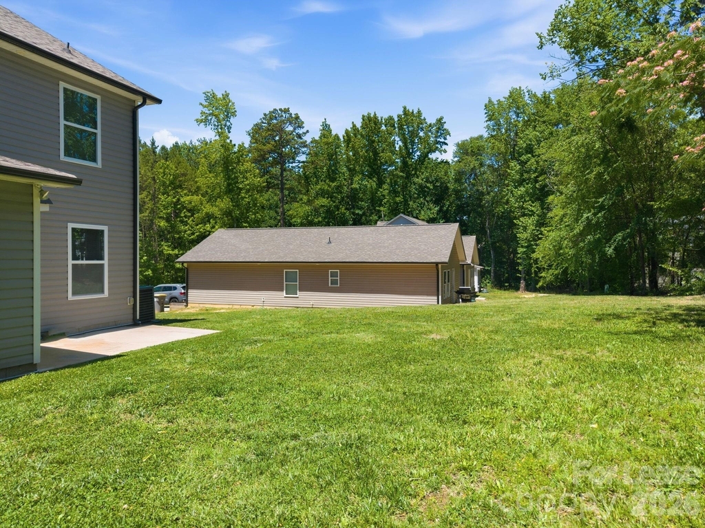 1361 Ontario Drive - Photo 33