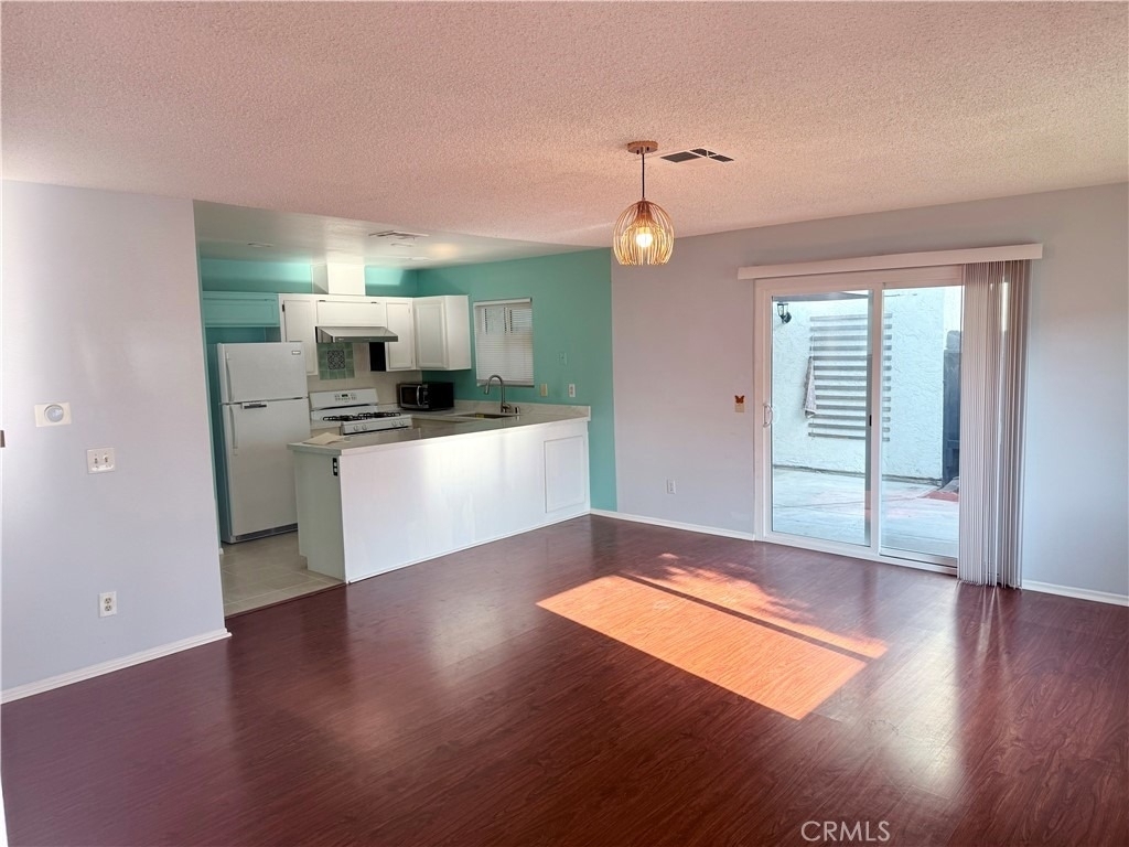 29272 Murrieta - Photo 2