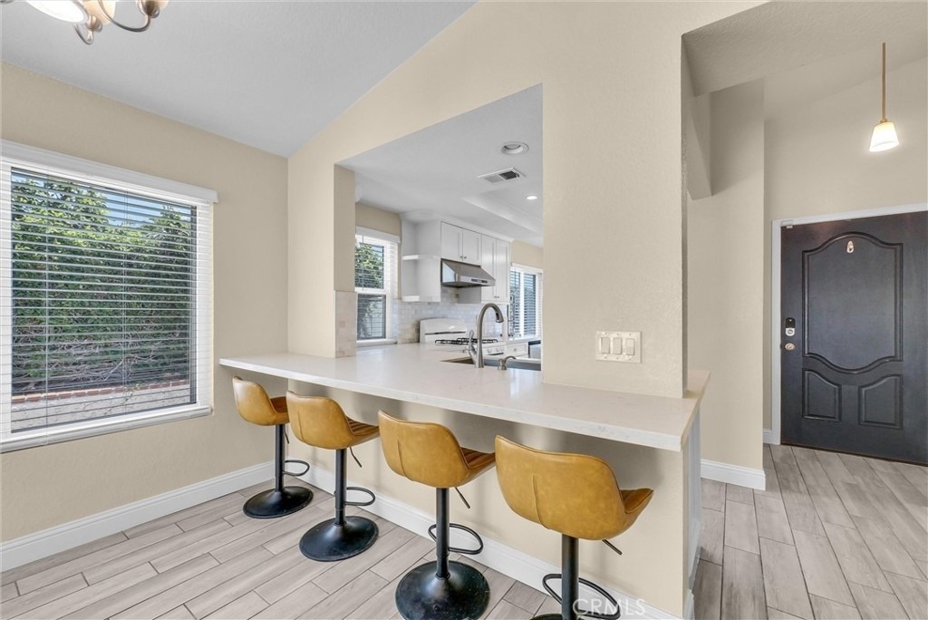 501 Roosevelt - Photo 4