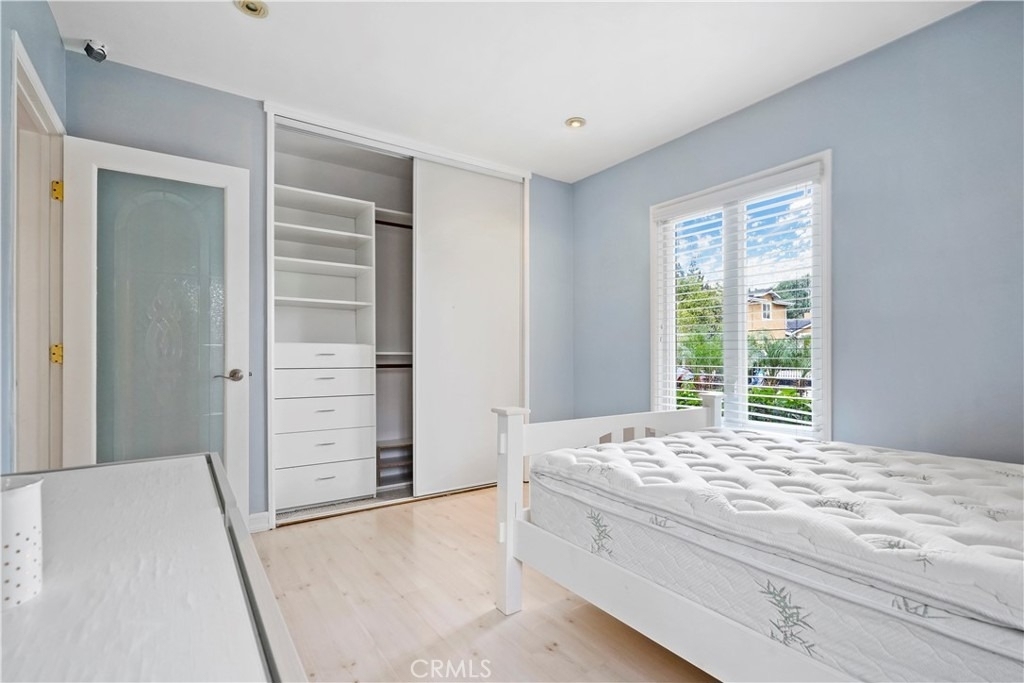 5362 Yolanda Avenue - Photo 12