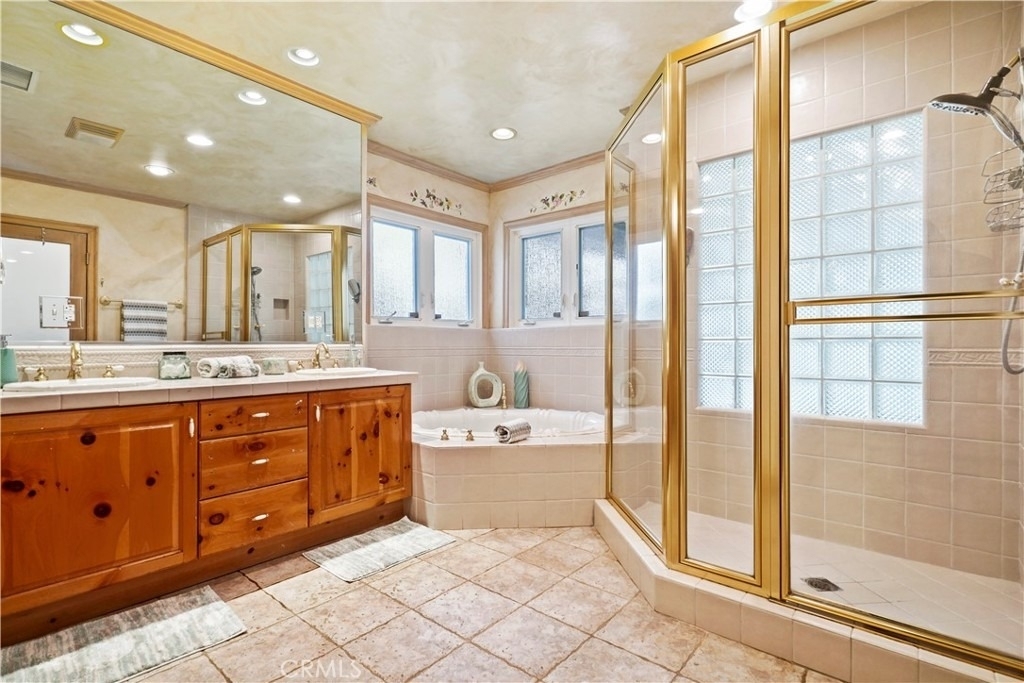 5362 Yolanda Avenue - Photo 10