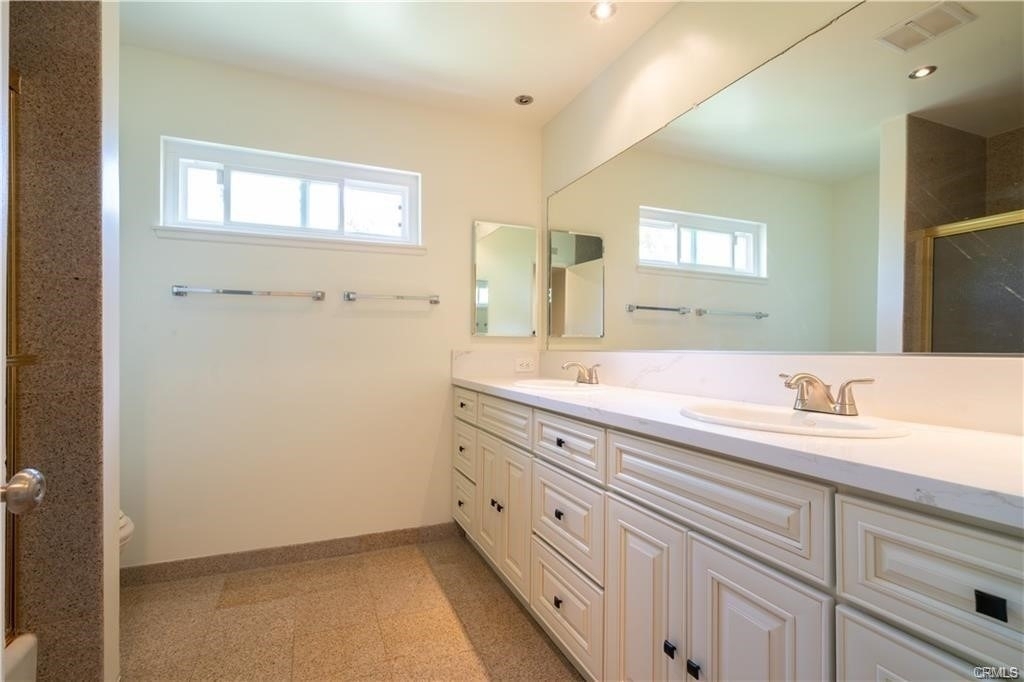 11300 Yolanda Avenue - Photo 21